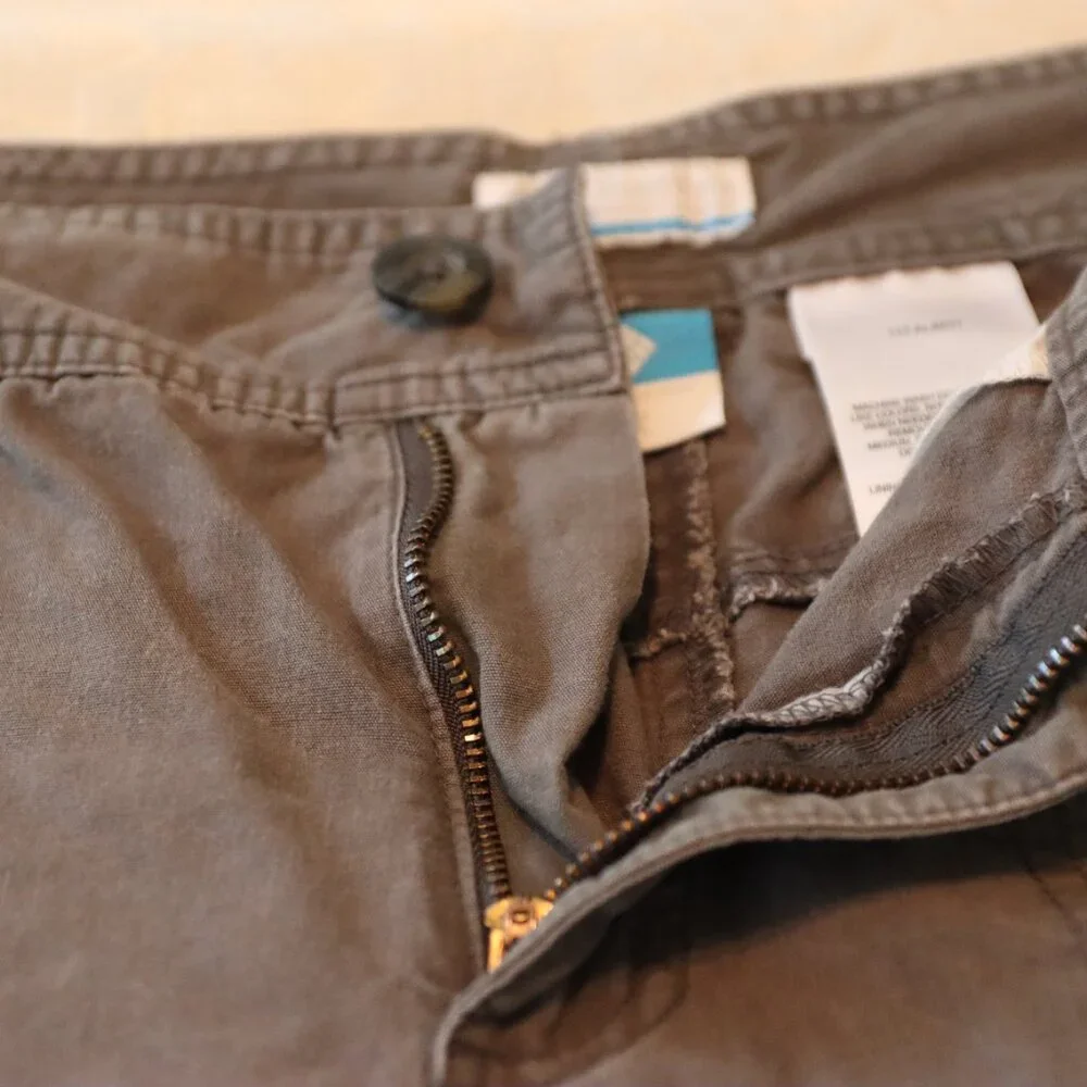 Columbia Cotton Casual Long Shorts Size 10 Grey - Picture 7 of 15